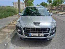 Gris / plata Usado 2009 Peugeot 3008 Premium Berlina | 8499 € (Un poco caro)