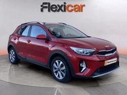 Rojo Usado 2023 Kia Stonic SUV | 13.490 € (Precio justo)