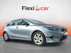 Gris / plata Usado 2022 Kia Ceed Berlina | 16.990 € (Buen precio)