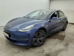 Azul Usado 2019 Tesla Model 3 Long Range Berlina | 17.999 €