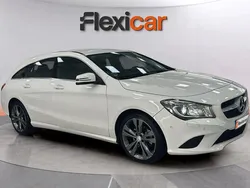 Blanco Usado 2016 Mercedes CLA200 Shooting Brake Familiar | 17.190 € (Buen precio)