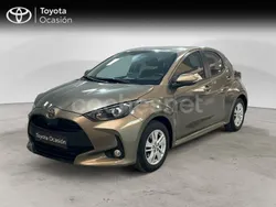 Verde Usado 2024 Toyota Yaris Berlina | 19.900 € (Precio justo)