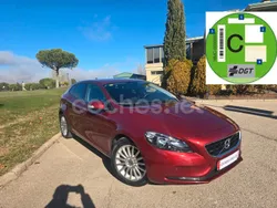 Rojo Usado 2016 Volvo V40 Kinetic Familiar | 12.499 € (Precio justo)