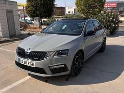 Gris Usado 2018 Skoda Octavia RS Familiar | 24.499 € (Precio justo)