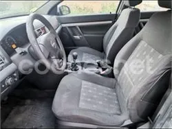 Gris / plata Usado 2003 Opel Vectra Essentia Berlina | 2500 € (Buen precio)
