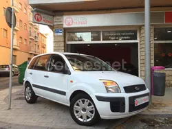 Blanco Usado 2012 Ford Fusion Berlina | 4999 € (Precio justo)