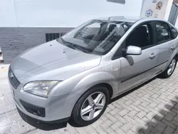 Etiqueta c (verde) Usado 2006 Ford Focus Trend Berlina | 4000 €