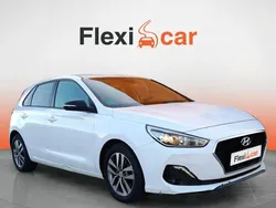 Blanco Usado 2018 Hyundai i30 GO! Berlina | 11.790 € (Precio justo)