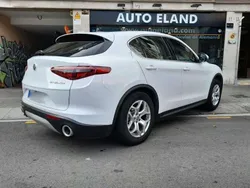Blanco Usado 2019 Alfa Romeo Stelvio SUV | 34.300 € (Precio justo)
