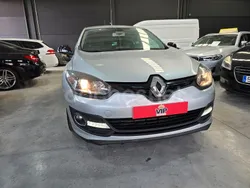 Granate Usado 2015 Renault Mégane III Business Berlina | 3900 € (Precio justo)