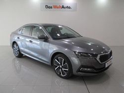 Gris Usado 2022 Skoda Octavia Style Berlina | 29.190 € (Un poco caro)