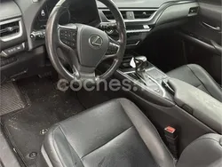 Rojo Usado 2019 Lexus UX Executive Line SUV | 21.500 € (Precio justo)
