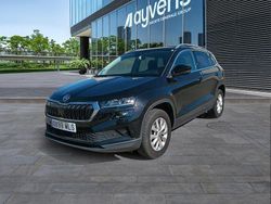 Negro Usado 2023 Skoda Karoq Ambition SUV | 26.100 € (Un poco caro)