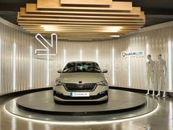Gris / plata Usado 2023 Skoda Scala Sport Utilitario | 21.900 € (Un poco caro)