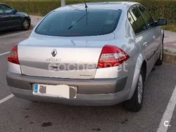 Gris / plata Usado 2007 Renault Mégane II Berlina | 2650 € (Precio justo)