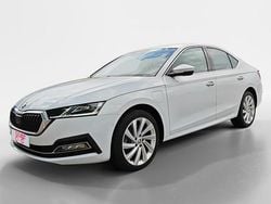 Blanco Usado 2022 Skoda Octavia Style Berlina | 25.990 € (Precio justo)