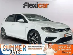 Blanco Usado 2018 VW Golf VII Sportline Utilitario | 23.990 € (Caro)