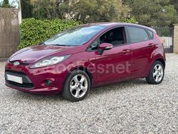 Granate Usado 2009 Ford Fiesta Titanium Utilitario | 4900 € (Precio justo)