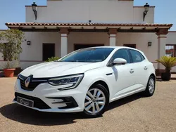 Blanco Usado 2021 Renault Mégane IV Business Berlina | 12.490 € (Precio justo)