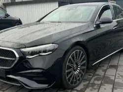 Negro Nuevo 2024 Mercedes E200 Berlina | 94.900 €