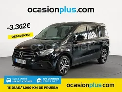 Negro Usado 2023 Mercedes T180 Monovolumen | 25.610 € (Precio justo)