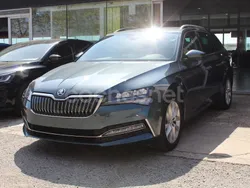Gris / plata Usado 2020 Skoda Superb Style Familiar | 18.650 € (Buen precio)