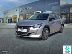 Gris Usado 2023 Peugeot e-208 Allure Utilitario | 19.900 € (Precio justo)