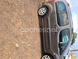 Gris / plata Usado 2018 Citroën Berlingo Feel Monovolumen | 8500 € (Super precio)