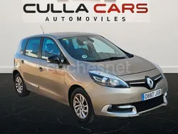 Beige Usado 2015 Renault Scénic III LIMITED Monovolumen | 9999 € (Precio justo)