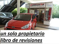 Rojo Usado 2018 Hyundai i10 Utilitario | 9948 € (Un poco caro)