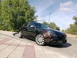 Marrón Usado 2010 Alfa Romeo Giulietta Distinctive Utilitario | 6500 € (Un poco caro)