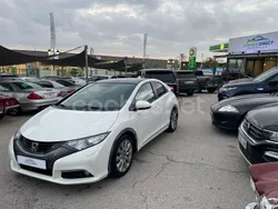 Blanco Usado 2013 Honda Civic Executive Berlina | 12.500 € (Precio justo)