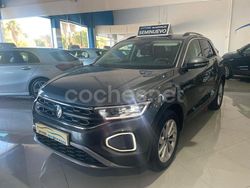 Gris / plata Usado 2024 VW T-Roc Style SUV | 25.500 € (Un poco caro)