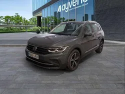 Gris Usado 2022 VW Tiguan Life SUV | 25.700 € (Buen precio)