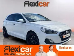 Blanco Usado 2018 Hyundai i30 GO! Berlina | 15.790 € (Un poco caro)