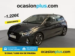 Gris Usado 2021 Hyundai i20 Berlina | 12.990 € (Precio justo)