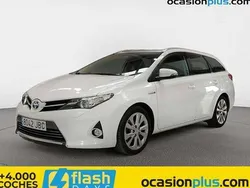 Blanco Usado 2014 Toyota Auris Touring Sports Advance Familiar | 12.099 € (Precio justo)
