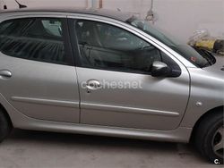 Gris / plata Usado 2008 Peugeot 206 Berlina | 2900 € (Precio justo)