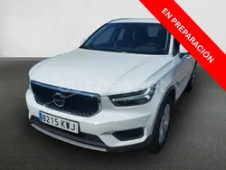 Blanco Usado 2019 Volvo XC40 Momentum SUV | 22.900 € (Precio justo)