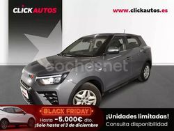 Gris / plata Usado 2024 Ssangyong (KGM) Tivoli SUV | 18.600 € (Un poco caro)