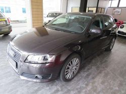 Gris Usado 2010 Audi A3 Sportback Ambition Utilitario | 11.500 € (Precio justo)