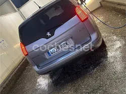 Gris / plata Usado 2009 Peugeot 5008 Premium Monovolumen | 4500 € (Un poco caro)