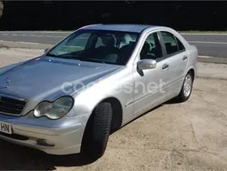 Gris / plata Usado 2000 Mercedes C180 Classic Berlina | 3600 €