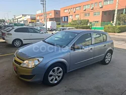Gris / plata Usado 2008 Opel Astra Sport Berlina | 4999 € (Precio justo)