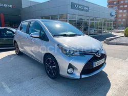 Gris / plata Usado 2017 Toyota Yaris Hybrid Advance Berlina | 13.990 € (Precio justo)