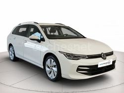 Blanco Usado 2024 VW Golf VIII Life Familiar | 27.990 € (Precio justo)