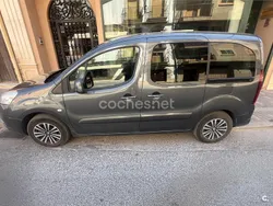 Negro Usado 2014 Peugeot Partner Tepee Active Monovolumen | 6900 € (Precio justo)