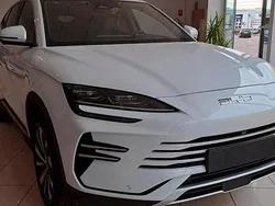 Snow white Usado 2024 BYD Seal U Boost SUV | 30.170 €