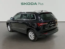 Negro Usado 2024 Skoda Karoq Selection SUV | 28.190 € (Un poco caro)