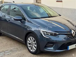 Gris / plata Usado 2022 Renault Clio V Zen Berlina | 16.900 € (Precio justo)